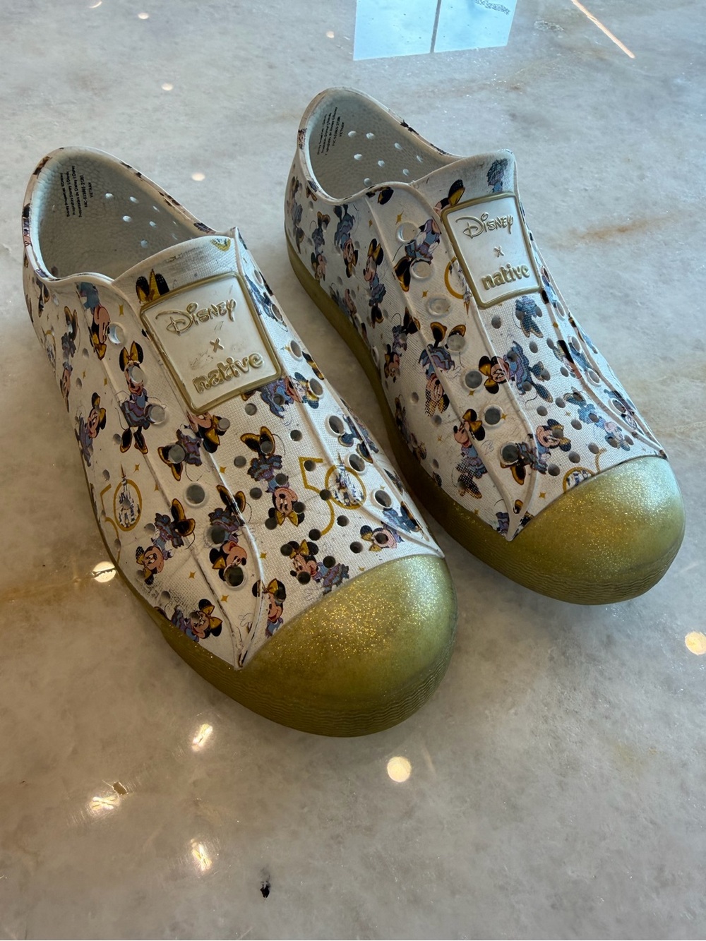 Native Jefferson x Disney 50th Anniversary Minnie Mouse Print Kids Shoes 13 C13